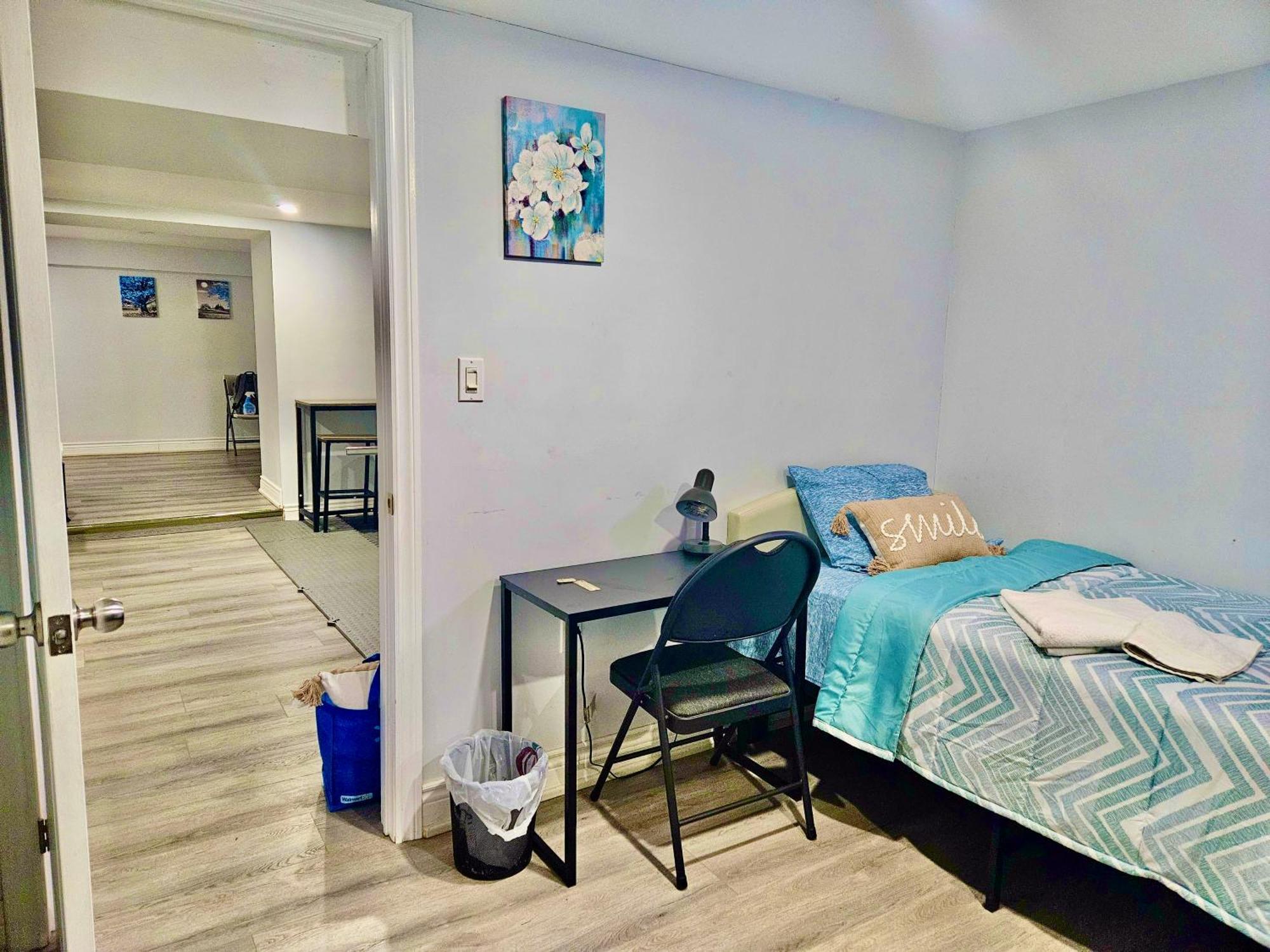 Cozy Room In A Quiet Neighbourhood Τορόντο Εξωτερικό φωτογραφία